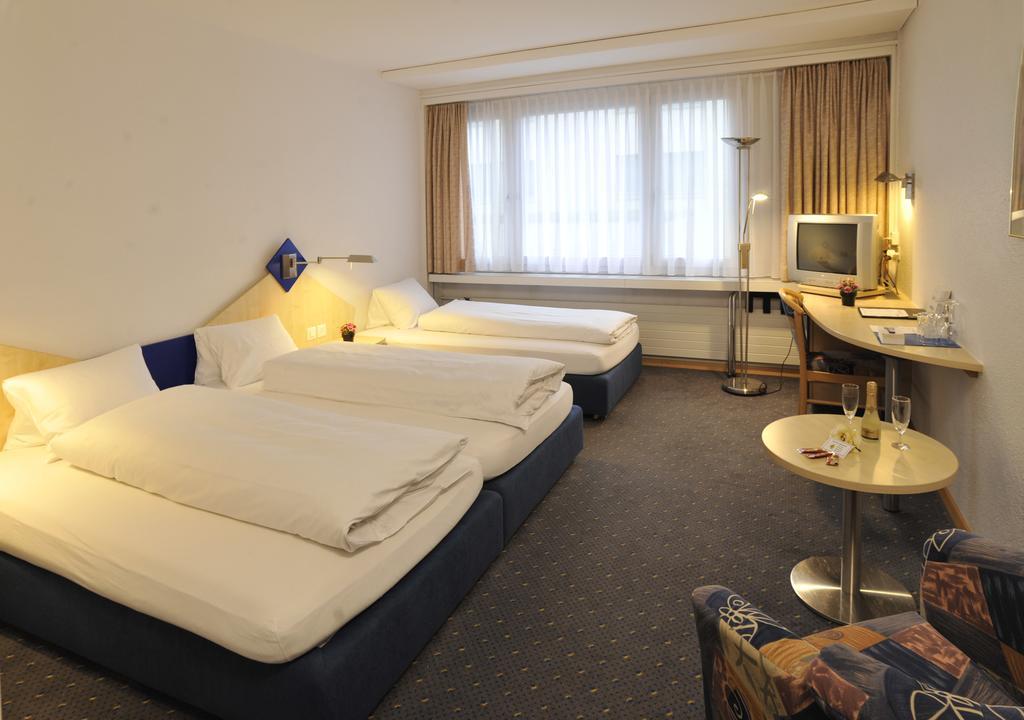Hotel Blumenstein Self-Check In Frauenfeld Exteriör bild